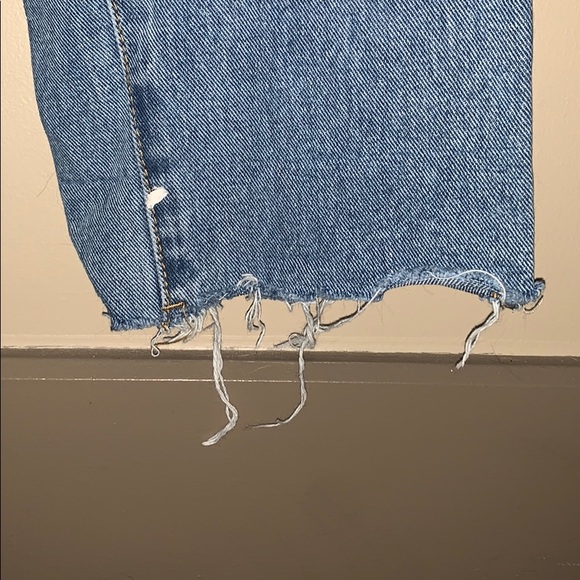Boyfriend jean with raw hem - Picture 2 of 2
